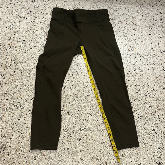 Lululemon olive green Time to Sweat crop leggings tights reflective 23” 8 - Picture 9 of 10
